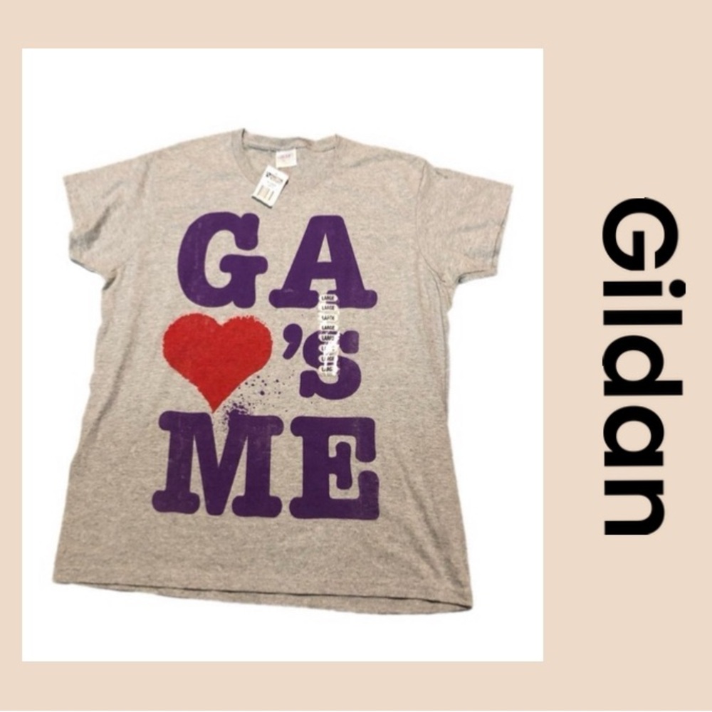 Women’s Graphic T-Shirt Size Large NWT